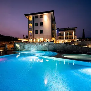 villa-luisa-resort.it-lombardy.com/